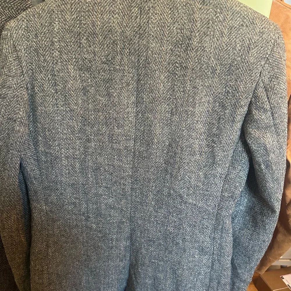 Men's Herringbone Sport Coat in Charcoal Gray - Picture 5 of 6